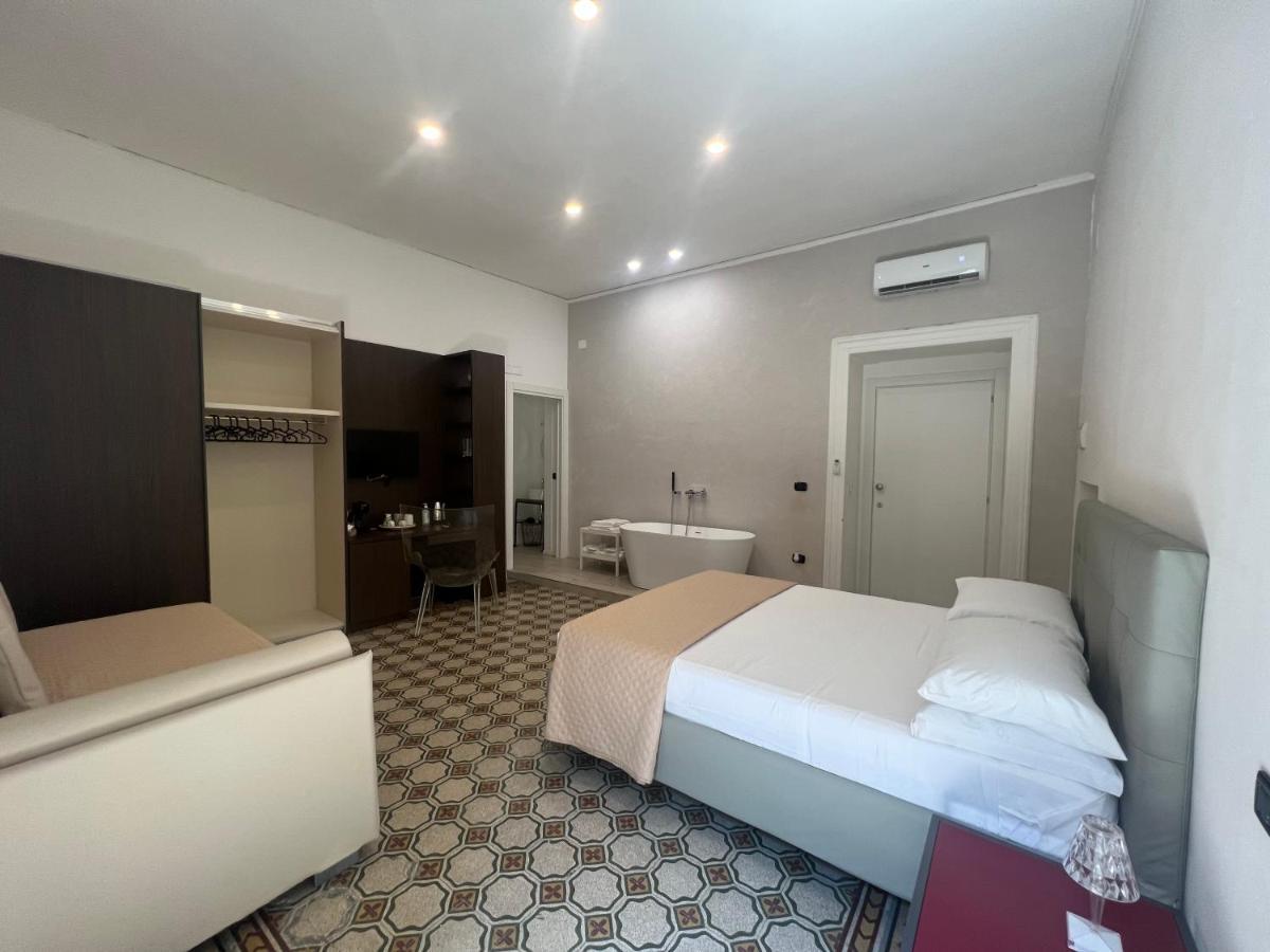 La Piazza Suite Naples Exterior photo
