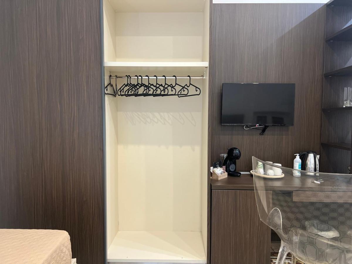 La Piazza Suite Naples Exterior photo