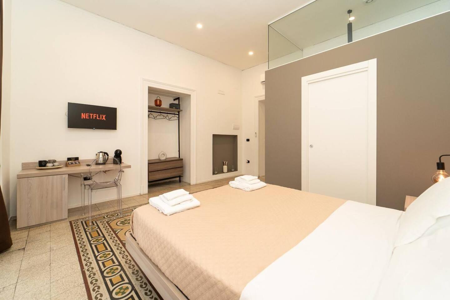 La Piazza Suite Naples Exterior photo